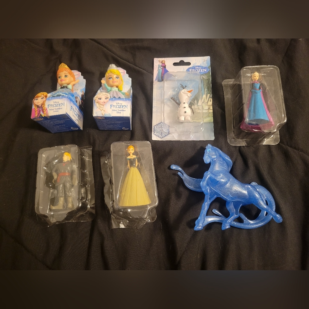 Frozen Princess Anna, Elsa, And Friends Disney Pixar toy figures 7pieces New